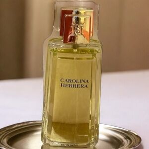 CAROLINA HERRERA Eau De Parfum Spray 3.4 fl oz.